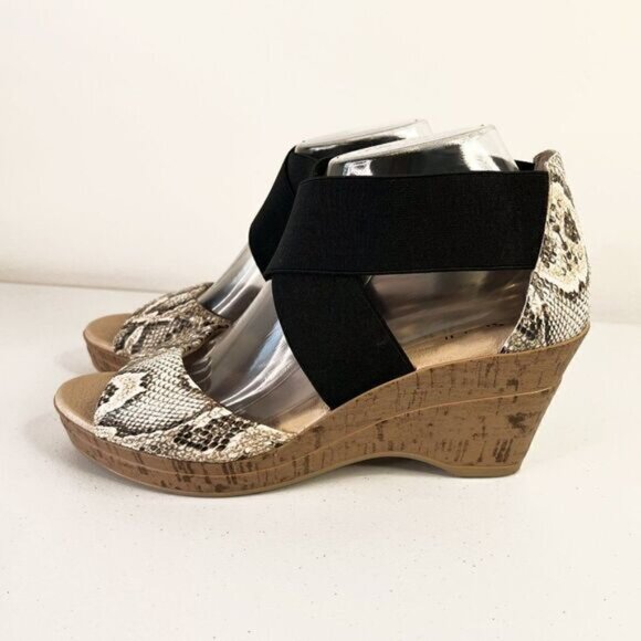 Soulier Snake Print Comfort Wedge Sandals - Picture 3 of 7